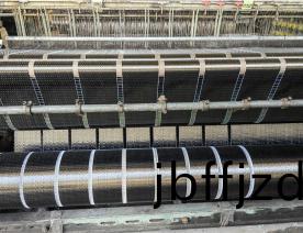 生産(chan)中(zhong)10公(gong)分(fen)碳(tan)纖維(wei)佈(bu)